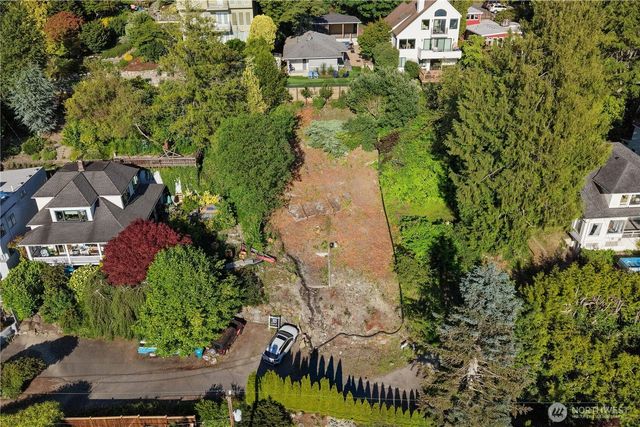 0 40XX 58th Place SW, Seattle, WA 98116