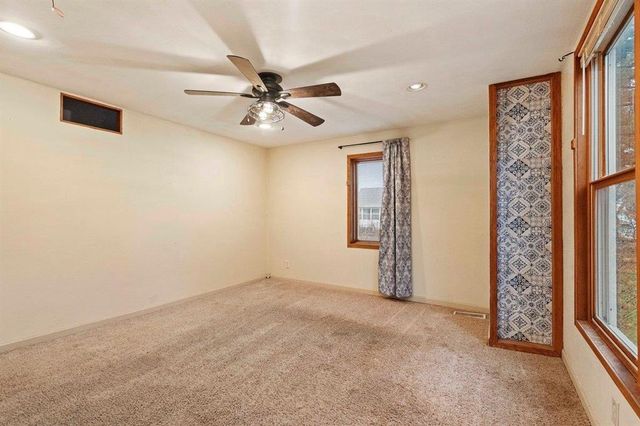 3613 County O Road, Cambridge, WI 53523