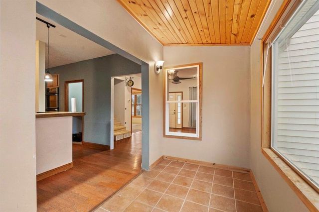 3613 County O Road, Cambridge, WI 53523