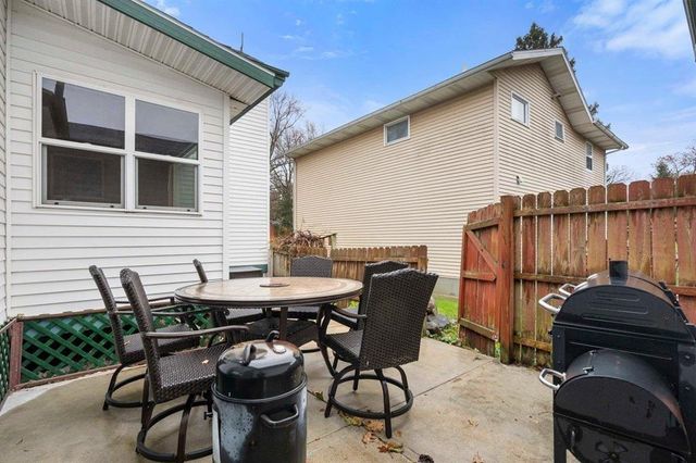 3613 County O Road, Cambridge, WI 53523