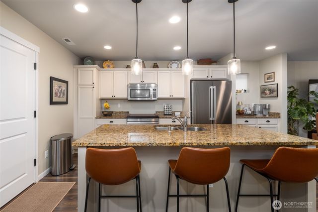 900 Crested Butte Boulevard, Mount Vernon, WA 98273