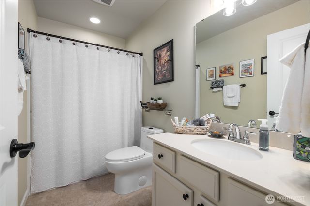 900 Crested Butte Boulevard, Mount Vernon, WA 98273