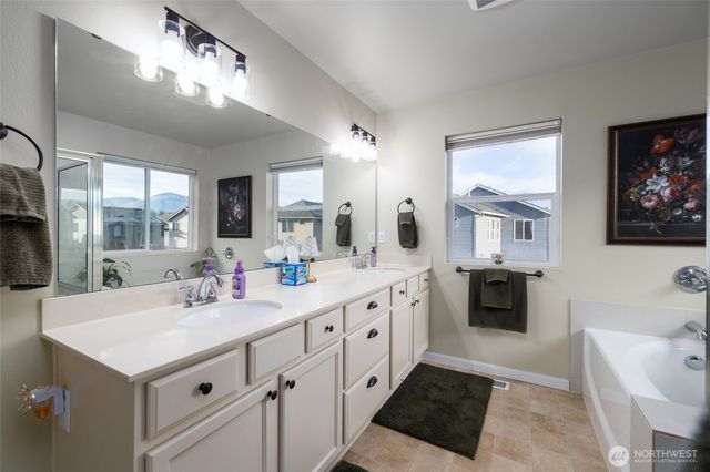 900 Crested Butte Boulevard, Mount Vernon, WA 98273