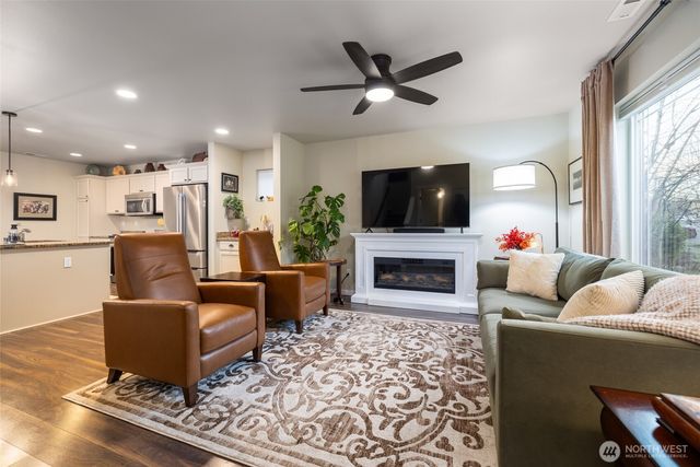 900 Crested Butte Boulevard, Mount Vernon, WA 98273