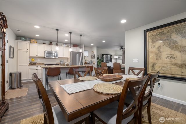 900 Crested Butte Boulevard, Mount Vernon, WA 98273