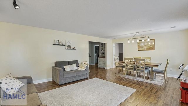 163 Conway Drive, Jesup, GA 31545