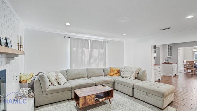 163 Conway Drive, Jesup, GA 31545