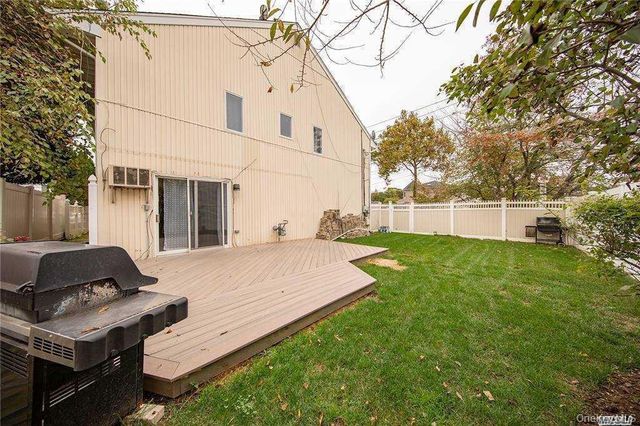 4025 Boston Avenue, Seaford, NY 11783