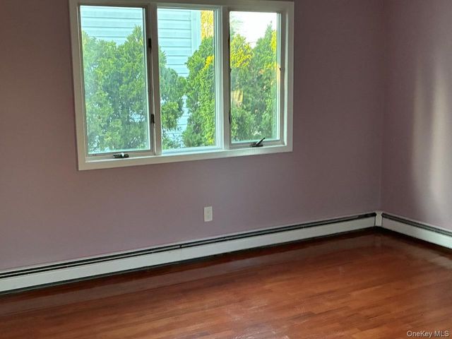 4025 Boston Avenue, Seaford, NY 11783