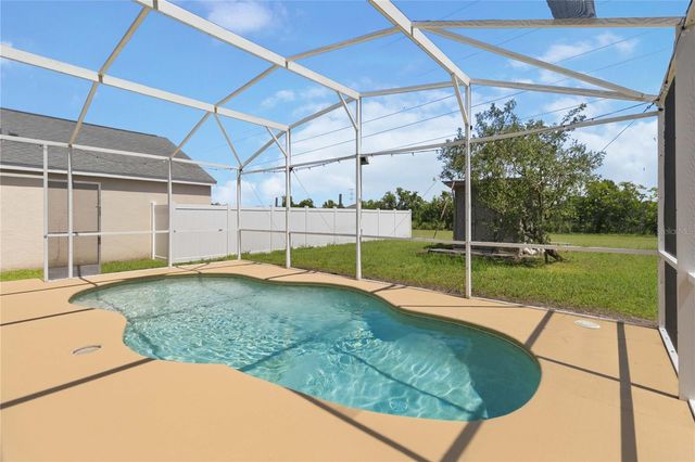 1365 CAREY GLEN CIRCLE, Orlando, FL 32824