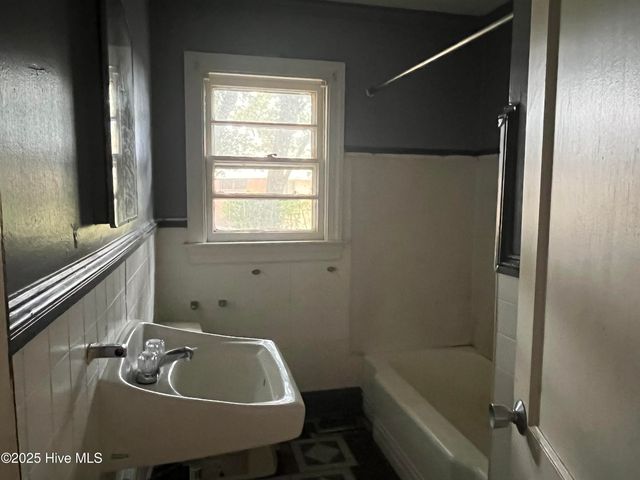 912 N Madison Avenue, Goldsboro, NC 27530
