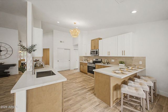 8382 S MILL Avenue, Tempe, AZ 85284