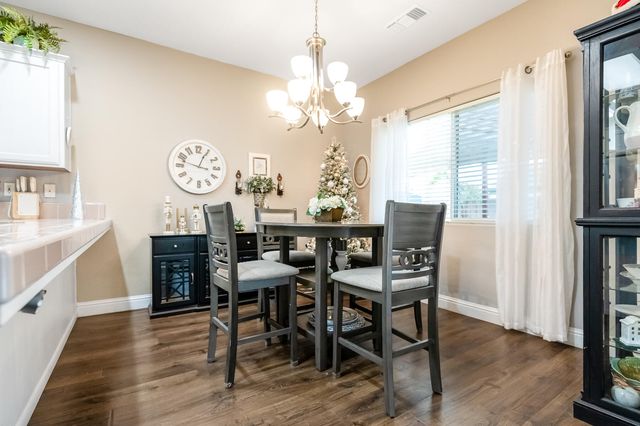 1833 Arneis Avenue, Tulare, CA 93274