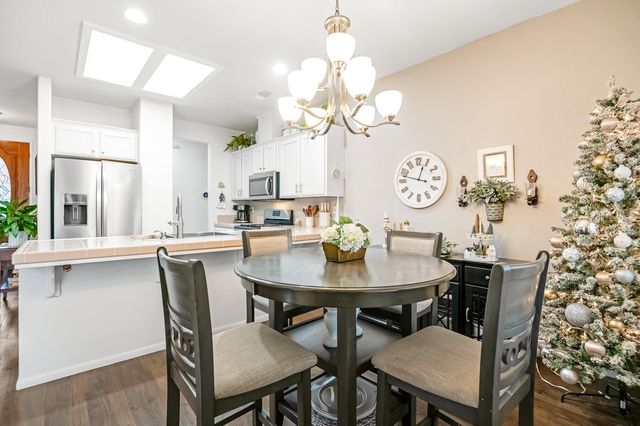 1833 Arneis Avenue, Tulare, CA 93274