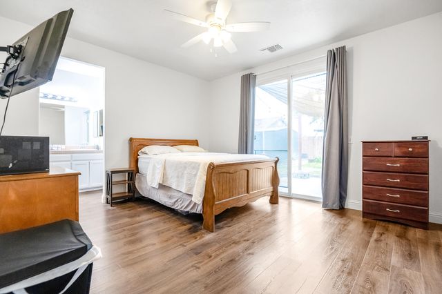 1833 Arneis Avenue, Tulare, CA 93274