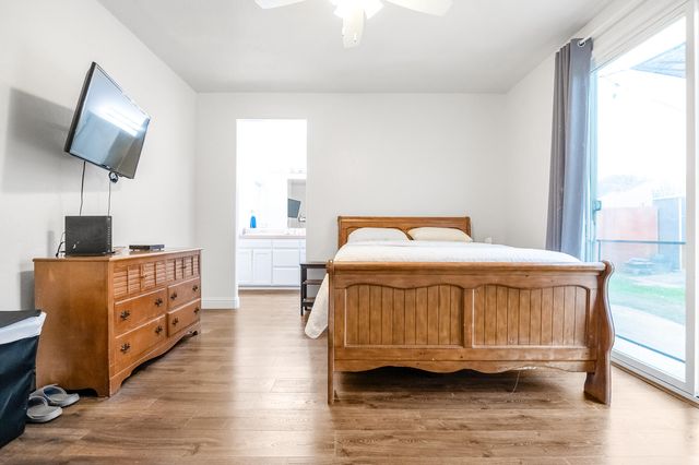 1833 Arneis Avenue, Tulare, CA 93274