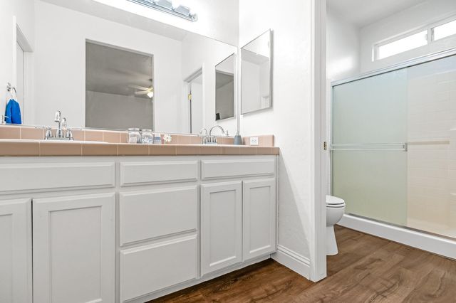 1833 Arneis Avenue, Tulare, CA 93274