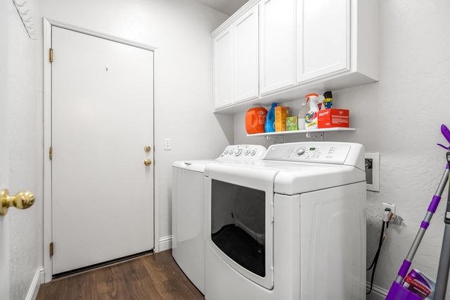 1833 Arneis Avenue, Tulare, CA 93274