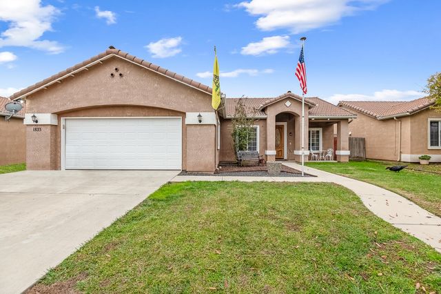 1833 Arneis Avenue, Tulare, CA 93274