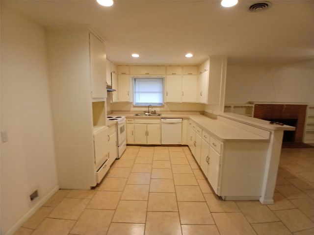 4918 Rockport Drive, Dallas, TX 75232