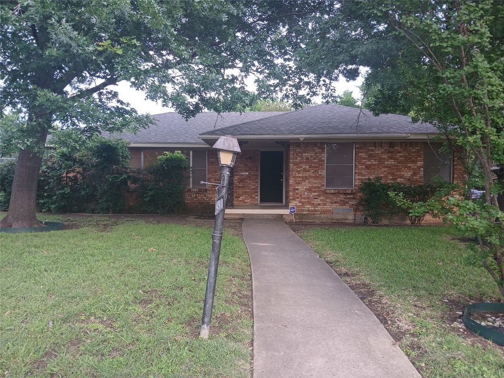 4918 Rockport Drive, Dallas, TX 75232