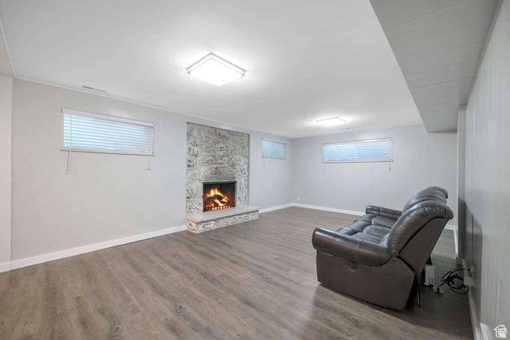 Image 15 of property listing at 276 E SPENCER WAY, Farmington, UT 84025