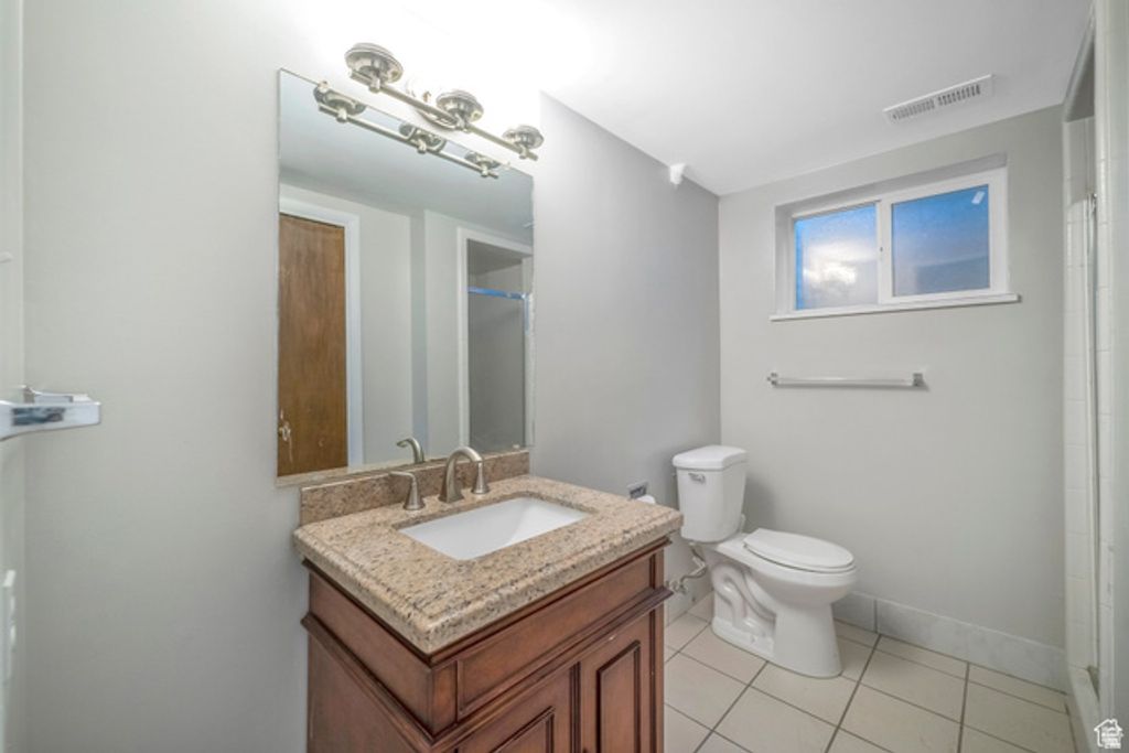 Image 16 of property listing at 276 E SPENCER WAY, Farmington, UT 84025