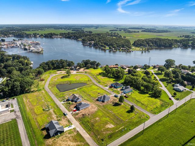 2031 Deepwater Loop, Monticello, IN 47960