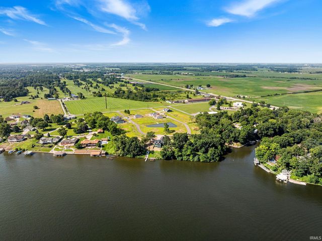 2031 Deepwater Loop, Monticello, IN 47960