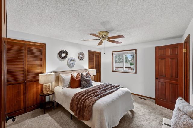 9806 N Seminole Dr, Spokane, WA 99208