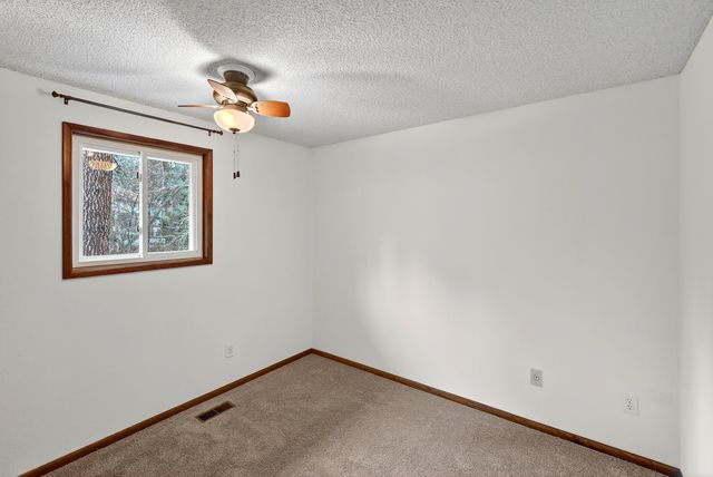 9806 N Seminole Dr, Spokane, WA 99208