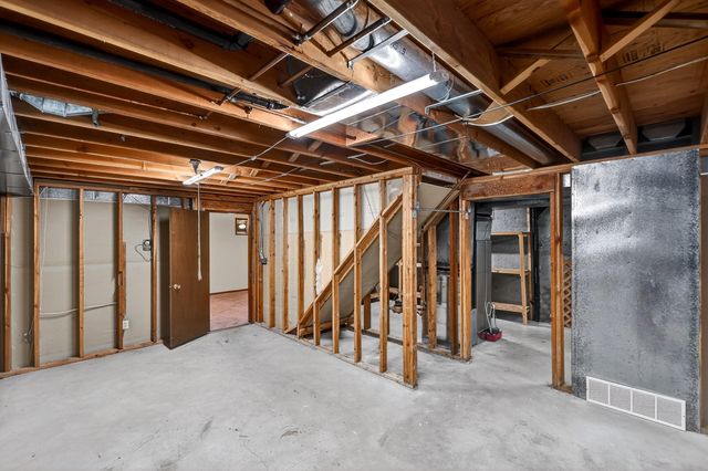 9806 N Seminole Dr, Spokane, WA 99208
