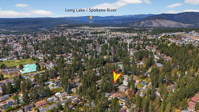 9806 N Seminole Dr, Spokane, WA 99208
