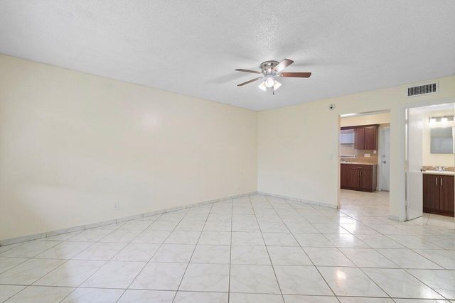 4092 Kirk Road, Lake Worth, FL 33461