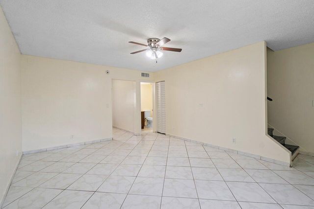 4092 Kirk Road, Lake Worth, FL 33461