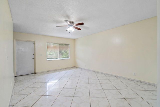 4092 Kirk Road, Lake Worth, FL 33461