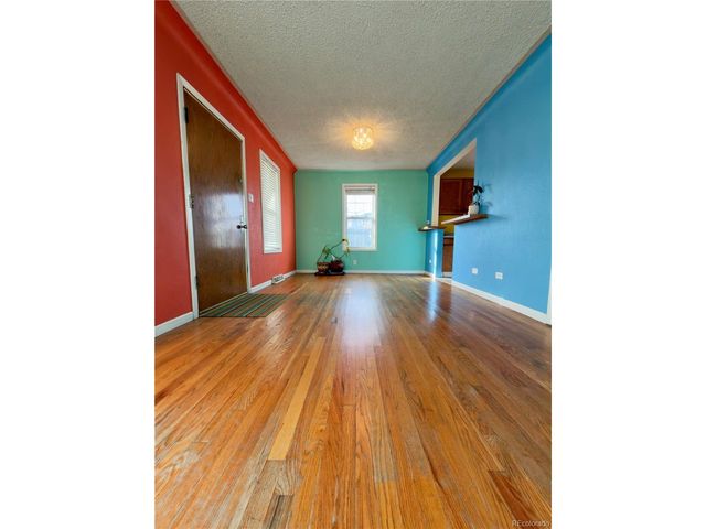 1305 Wabash St, Denver, CO 80220