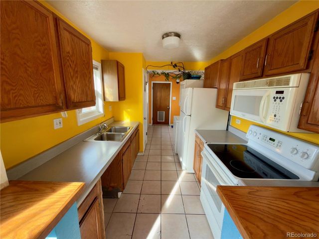 1305 Wabash St, Denver, CO 80220