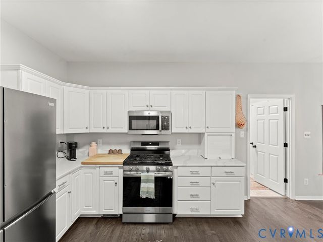 1809 Winding Way, Chesterfield, VA 23235