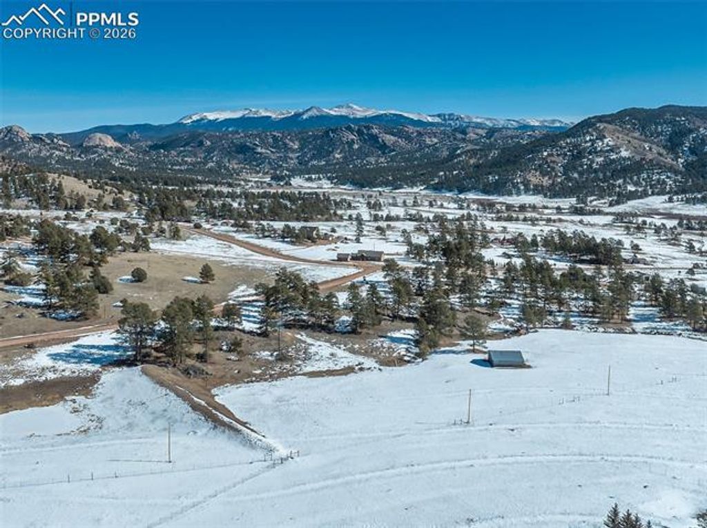 146 Pennsylvania Avenue, Florissant, CO 80816 — photo 2