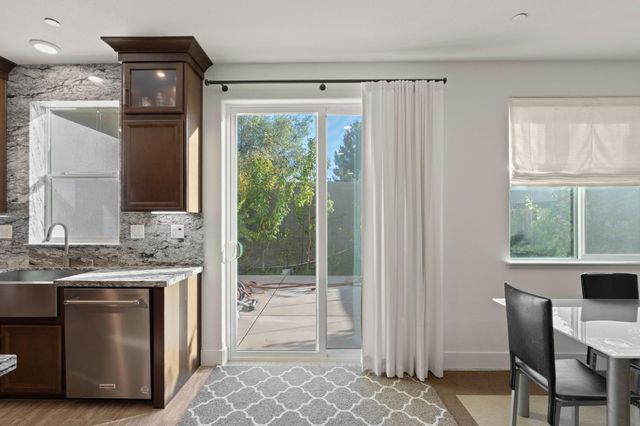 2667 Alcove Way, Sacramento, CA 95833