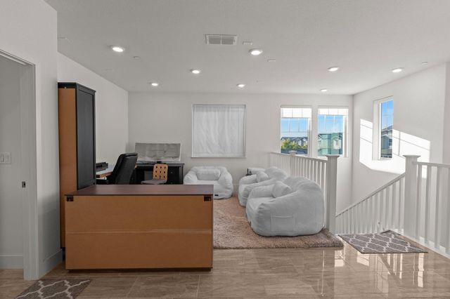 2667 Alcove Way, Sacramento, CA 95833