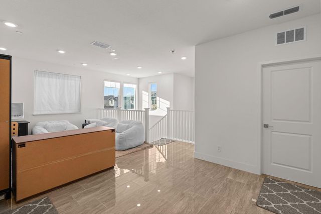 2667 Alcove Way, Sacramento, CA 95833
