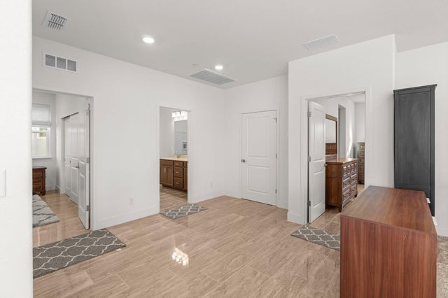 2667 Alcove Way, Sacramento, CA 95833