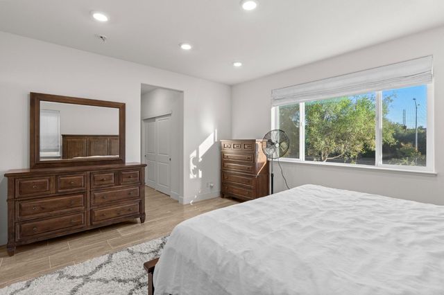 2667 Alcove Way, Sacramento, CA 95833