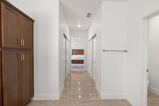 2667 Alcove Way, Sacramento, CA 95833