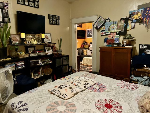 2320 N Travis Avenue, Springfield, MO 65803