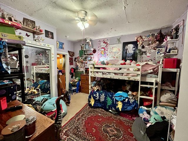 2320 N Travis Avenue, Springfield, MO 65803