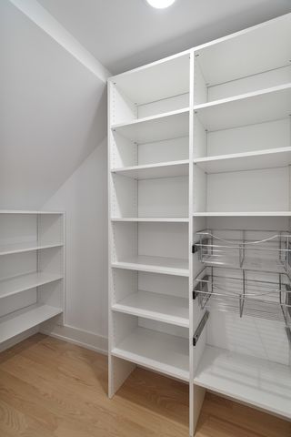 4246 N Kimball Avenue, Chicago, IL 60618