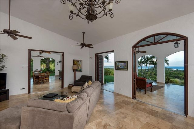 1 EL CERRO, Vieques, PR 00765